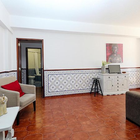 A72 - Colas Place In Lagos Apartment ภายนอก รูปภาพ