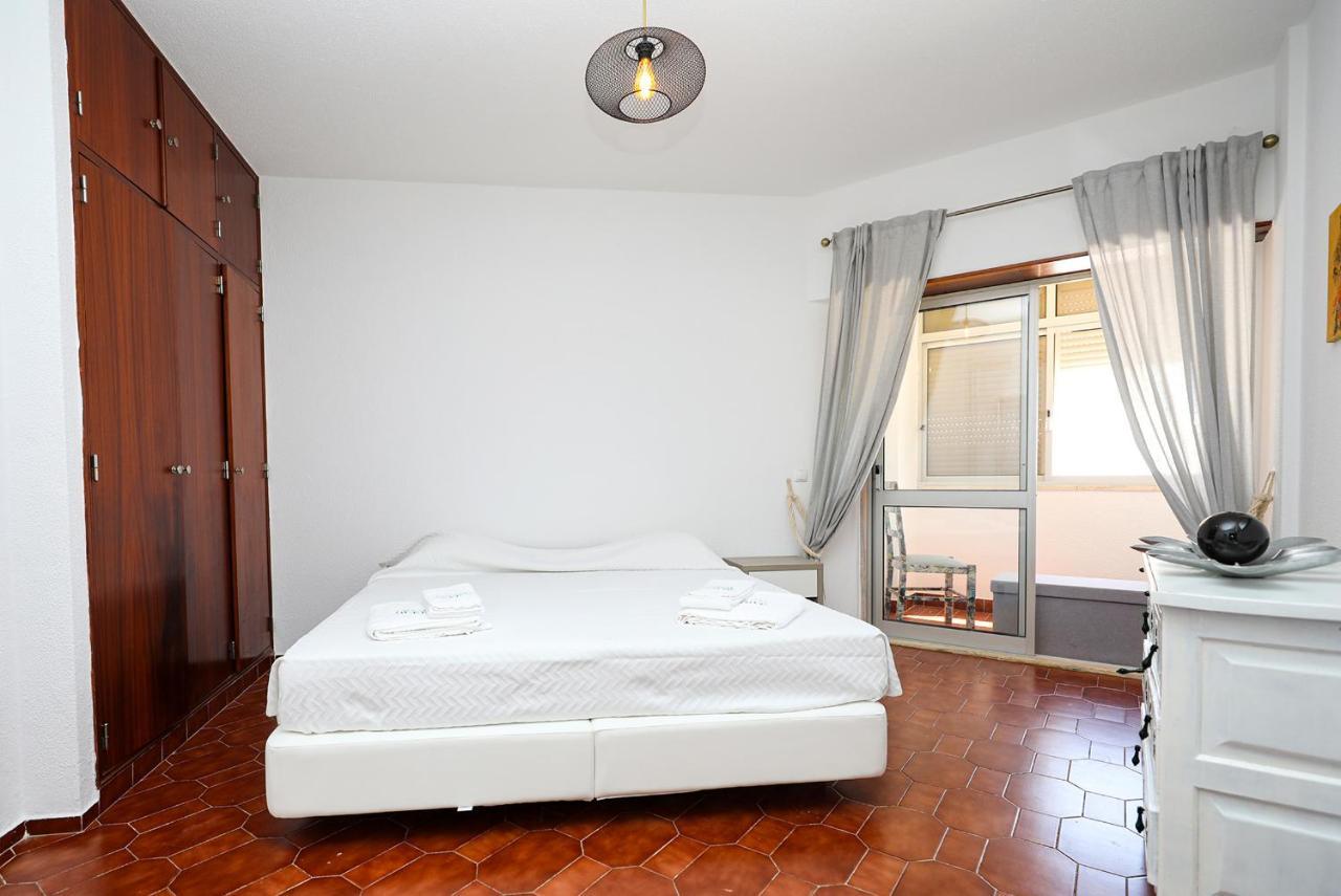 A72 - Colas Place In Lagos Apartment ภายนอก รูปภาพ