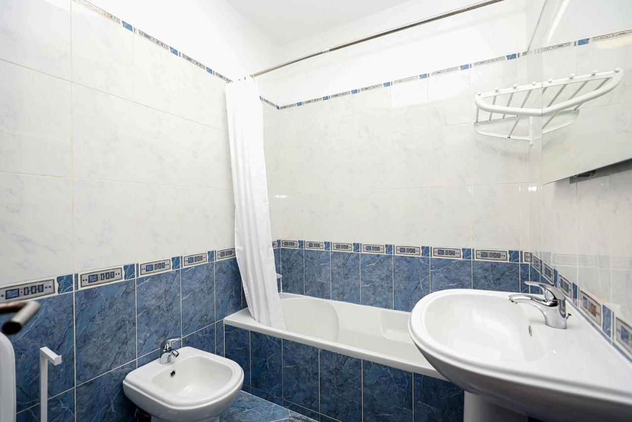 A72 - Colas Place In Lagos Apartment ภายนอก รูปภาพ
